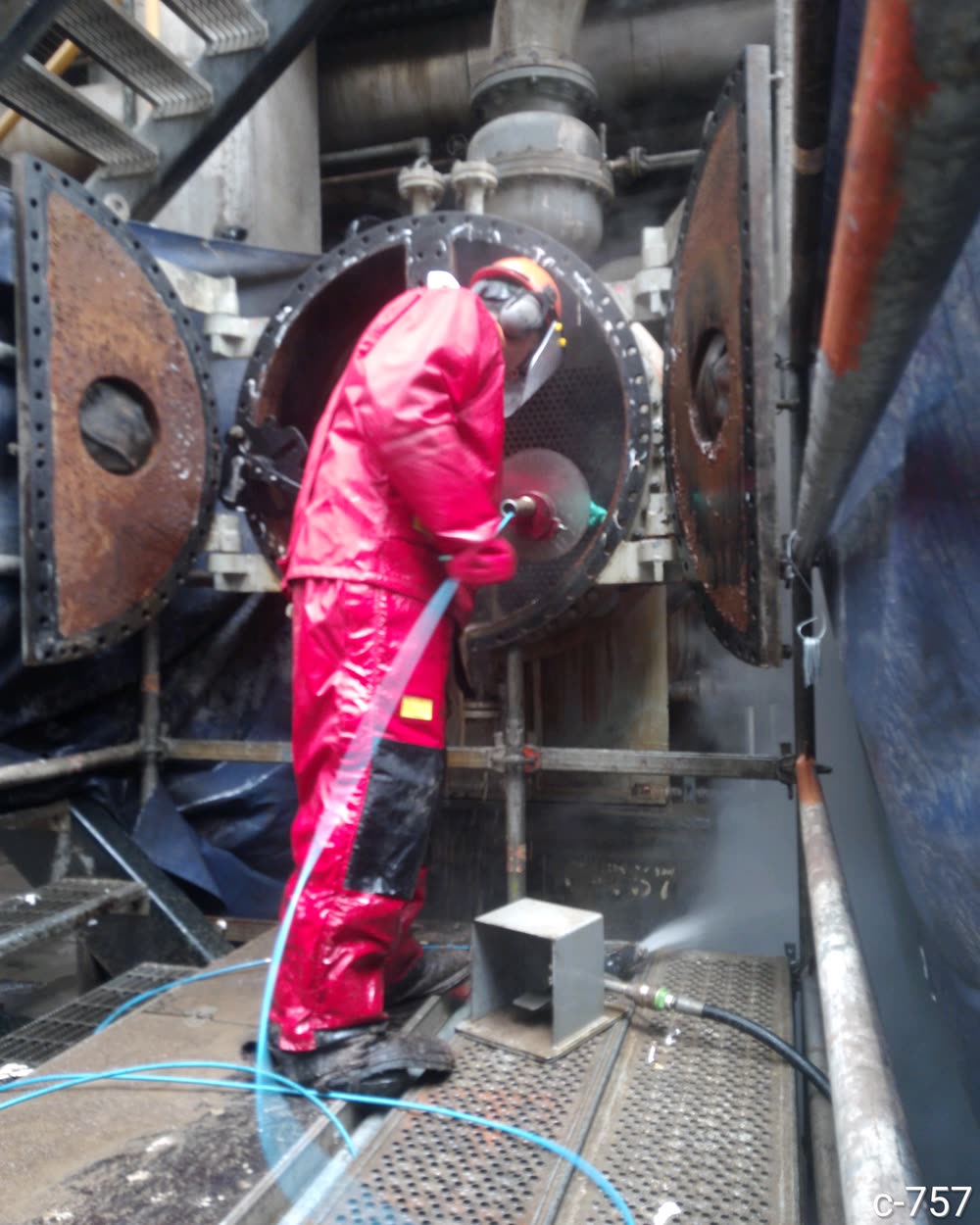 Servicios Industriales Especializados — hidrolavado de alta presión